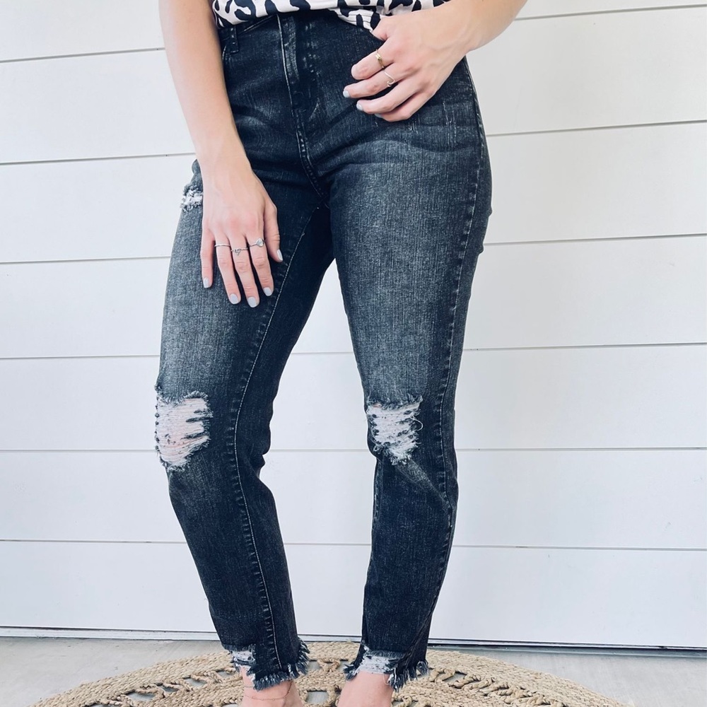 Black distressed jeans